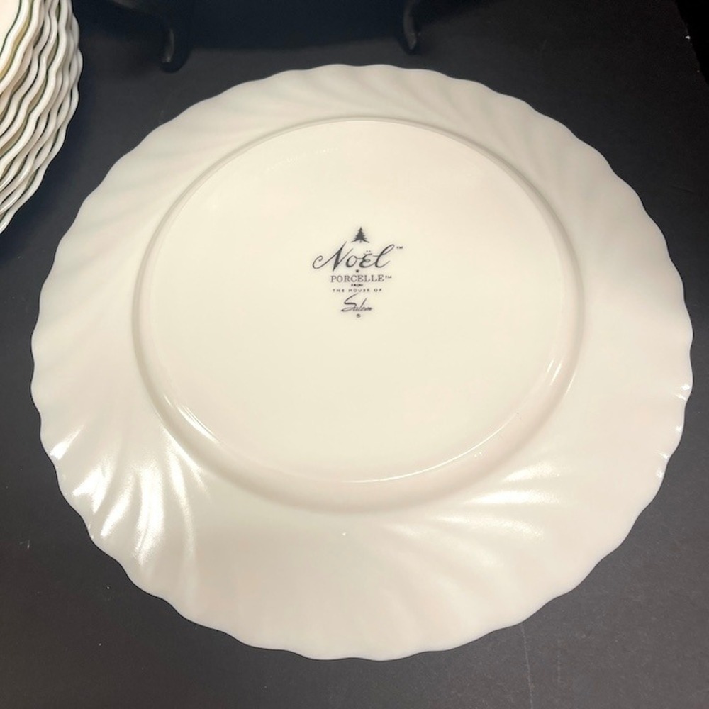 Set of 12 Dinner Plates Noel by Salem Porcelle Vintage 1980's - Picture 3 of 6